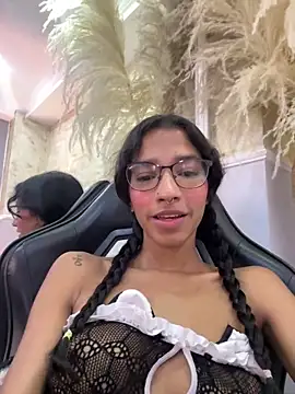 Snapshot of ScarletEvanss_ chatting on May 3, 11:04 am ScarletEvanss online show from May 3, 11:04 am