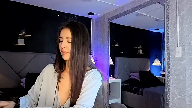 giapearl25 online show from October 10, 12:06 pm