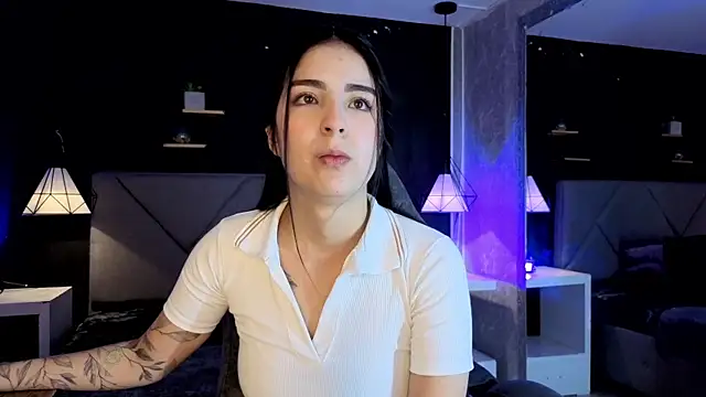 giapearl25 online show from November 8, 1:14 pm