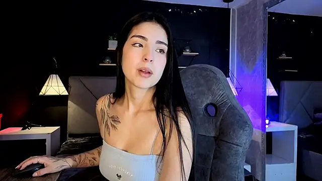 giapearl25 online show from November 7, 1:26 pm