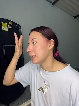 Snapshot of iisabella09 chatting on November 13, 6:17 am iisabella09 online show from November 13, 6:17 am