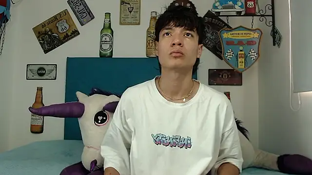 alex russo   online show from March 19, 6:41 pm