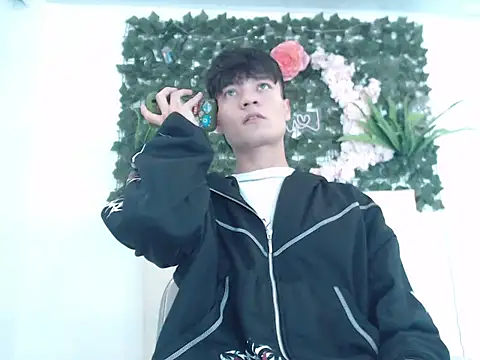 alex russo   online show from October 30, 4:15 pm