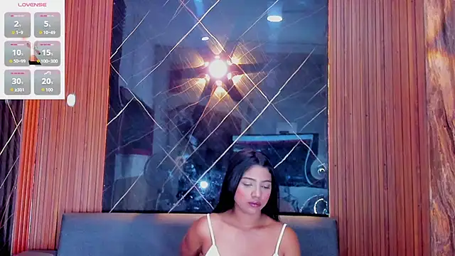 Snapshot of Miilu_sexy chatting on October 7, 4:35 am Miilu sexy online show from October 7, 4:35 am