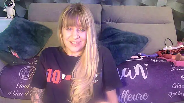 Delichieuse5 online show from January 13, 11:27 pm