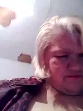 LusiyaGold5 online show from October 28, 5:23 pm