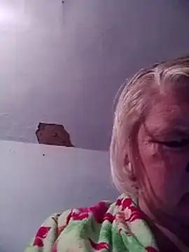 LusiyaGold5 online show from October 31, 8:38 pm