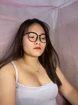 Beautiful-light22 online show from December 4, 1:43 pm