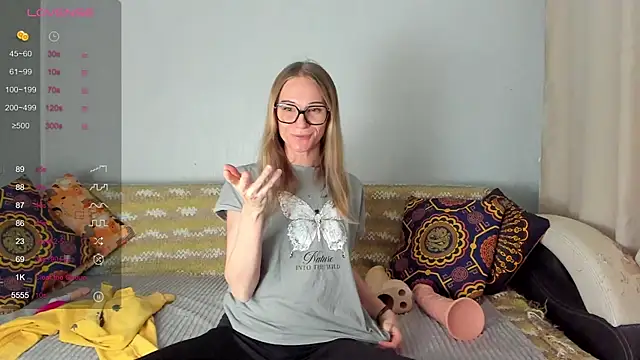 Amalia Mio online show from December 5, 8:24 am