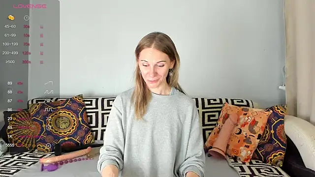 Amalia Mio online show from December 19, 11:12 am