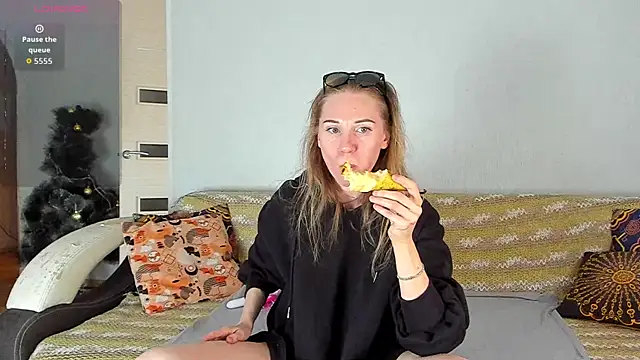 Amalia Mio online show from April 5, 8:32 am