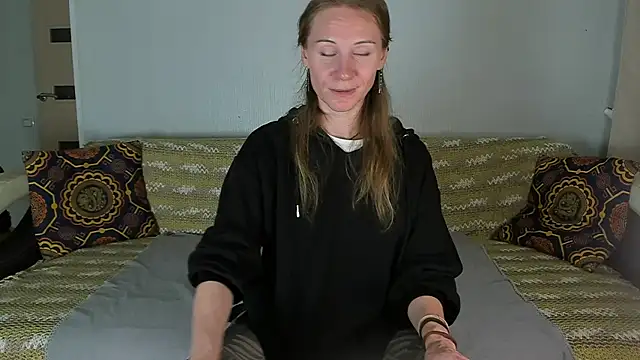 Snapshot of Amalia_Mio chatting on July 17, 10:23 am Amalia Mio online show from July 17, 10:23 am