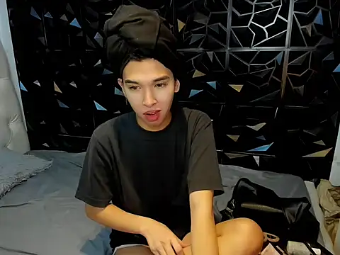 Snapshot of Yourdreamgoddess chatting on May 30, 5:18 pm Yourdreamgoddess online show from May 30, 5:18 pm