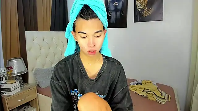 Yourdreamgoddess online show from November 3, 3:59 pm