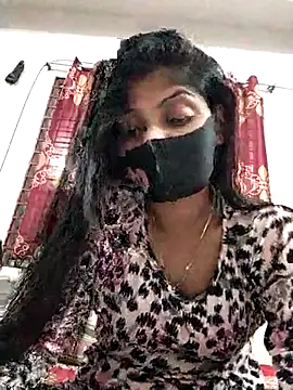 Snapshot of Queen-Any chatting on November 12, 8:12 pm Queen-Any online show from November 12, 8:12 pm