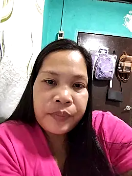 Snapshot of shyhotpinay_32 chatting on October 27, 1:23 pm shyhotpinay 32 online show from October 27, 1:23 pm