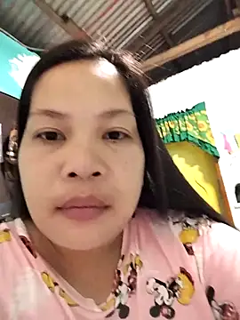 Snapshot of shyhotpinay_32 chatting on October 16, 9:12 pm shyhotpinay 32 online show from October 16, 9:12 pm