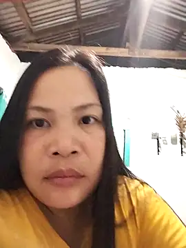 Snapshot of shyhotpinay_32 chatting on October 14, 5:57 pm shyhotpinay 32 online show from October 14, 5:57 pm