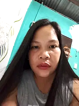 Snapshot of shyhotpinay_32 chatting on October 31, 6:04 pm shyhotpinay 32 online show from October 31, 6:04 pm