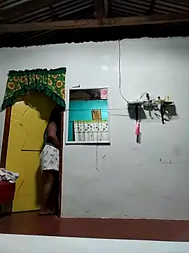 Snapshot of shyhotpinay_32 chatting on November 26, 6:19 pm shyhotpinay 32 online show from November 26, 6:19 pm