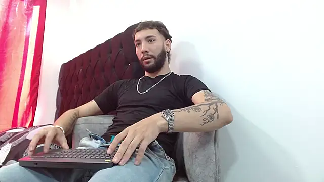 angel kyrozz online show from October 26, 7:36 pm