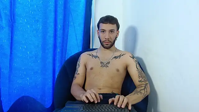 angel kyrozz online show from October 15, 7:11 pm