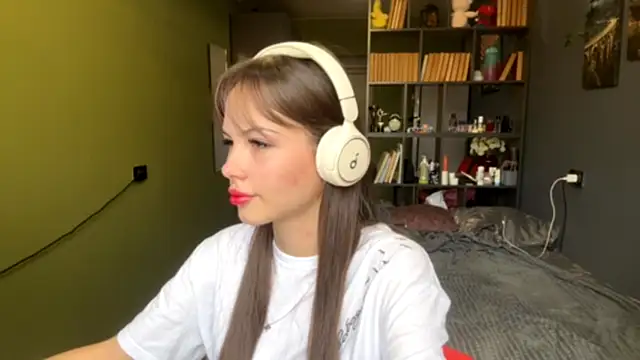 MysticAlisa online show from October 15, 7:16 am