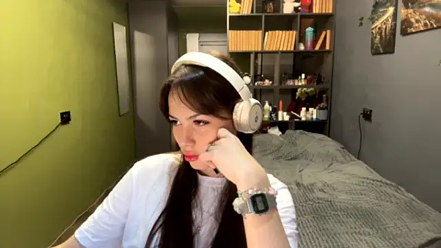 MysticAlisa online show from October 16, 10:01 am