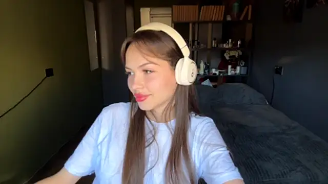 MysticAlisa online show from October 21, 5:07 am