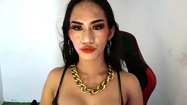 Snapshot of Savana_Maison chatting on October 16, 2:47 pm Savana Maison online show from October 16, 2:47 pm