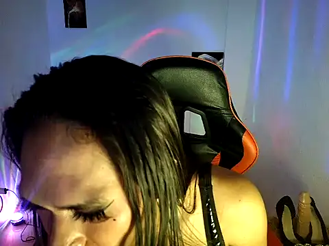 Savana Maison online show from February 10, 3:33 pm