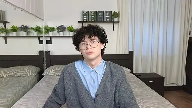 Cute Mike online show from February 13, 10:48 am