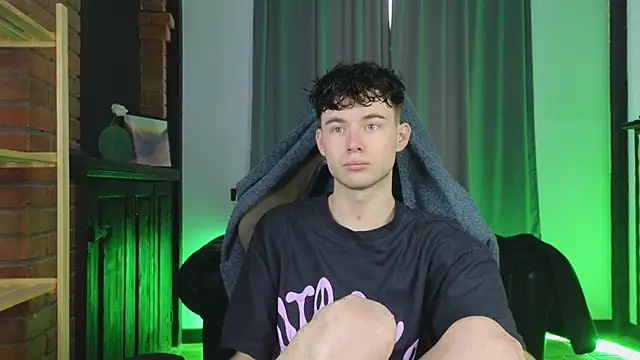 Cute Mike online show from February 22, 5:10 am