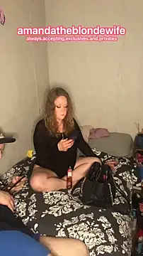 amandatheblondewife online show from March 9, 7:56 am