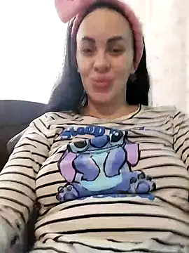 Snapshot of Stefaniyaxq chatting on December 2, 10:06 am Stefaniyaxq online show from December 2, 10:06 am