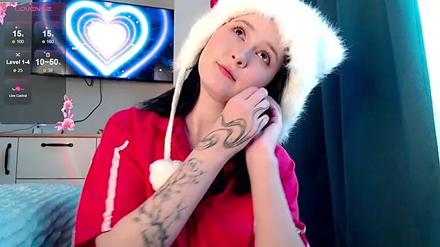 katlynaccerman online show from November 8, 8:18 am