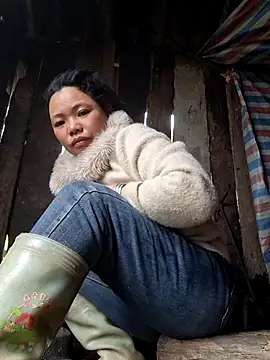 miomio-12 online show from February 8, 4:21 am