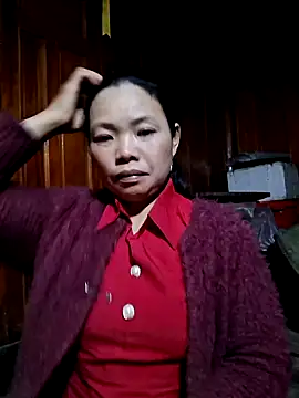 Snapshot of miomio-12 chatting on October 26, 2:28 pm miomio-12 online show from October 26, 2:28 pm