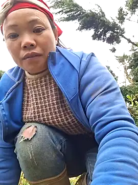 Snapshot of miomio-12 chatting on November 21, 1:37 am miomio-12 online show from November 21, 1:37 am