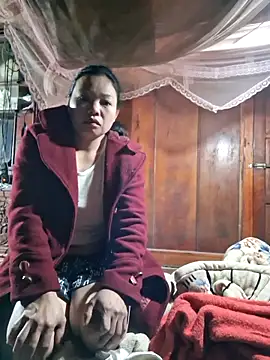 Snapshot of miomio-12 chatting on November 15, 8:57 pm miomio-12 online show from November 15, 8:57 pm