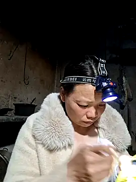 miomio-12 online show from March 26, 1:53 pm