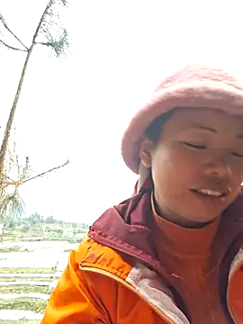 miomio-12 online show from December 5, 2:21 am