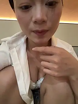 qingzi1218 online show from April 5, 5:47 am