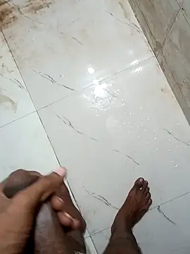 Snapshot of shohrab_hot chatting on November 6, 6:28 am shohrab hot online show from November 6, 6:28 am