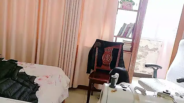 Snapshot of CCOO520 chatting on November 12, 3:32 am CCOO520 online show from November 12, 3:32 am