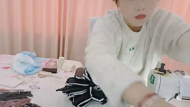 Snapshot of CCOO520 chatting on October 29, 7:40 am CCOO520 online show from October 29, 7:40 am