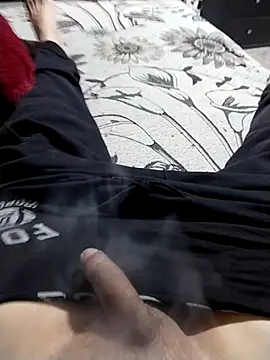 veintitres23 online show from December 4, 7:40 am