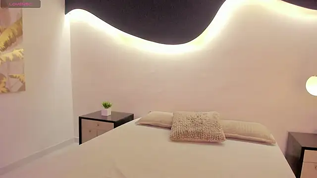 CatalinaCoopper online show from October 30, 4:22 am