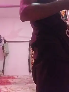 Snapshot of Binny91 chatting on February 12, 4:34 am Binny91 online show from February 12, 4:34 am