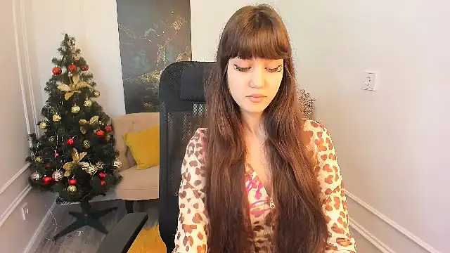 TiffanyYounge online show from January 8, 4:29 am